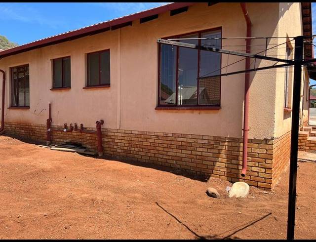3 BEDROOM HOUSE FOR SALE IN GEELHOUTPARK